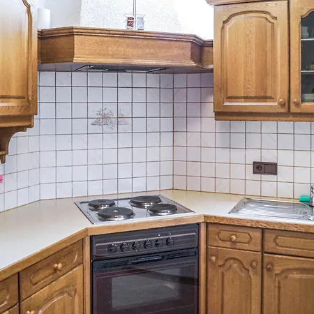 Schoene Ferienwohnung-Fuegen Lägenhet *